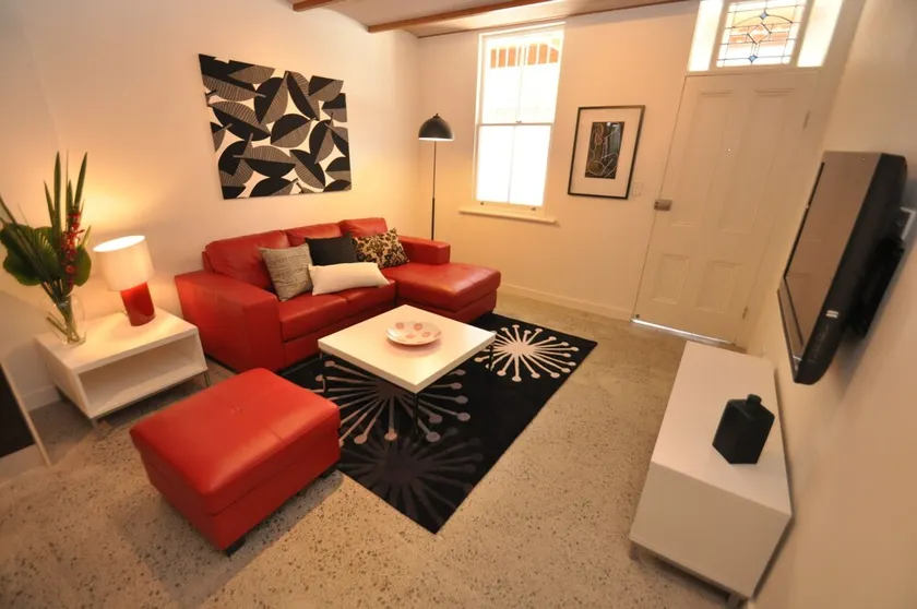 Camperdown 21 Brigs Furnished Apartment - Image 1