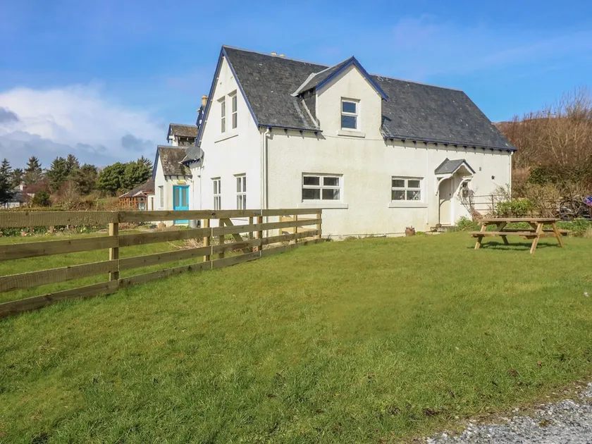 Far View Cottage - Image 1