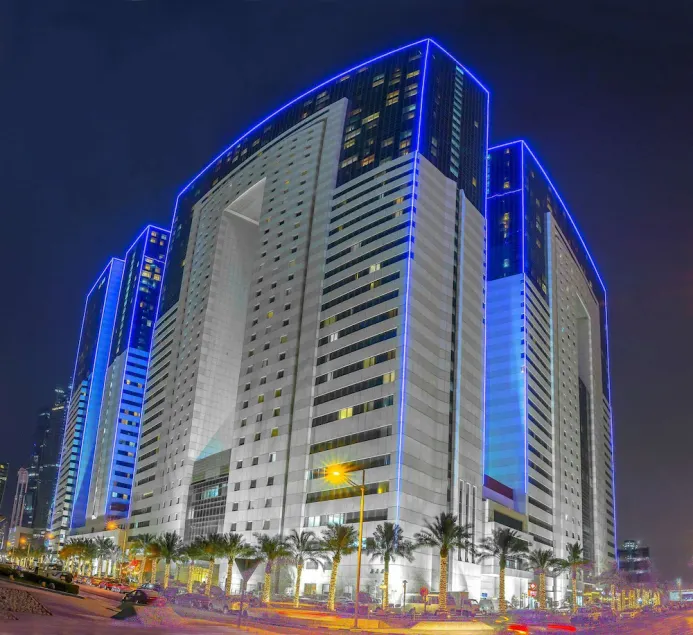 Ezdan Hotel and Residence - Image 1