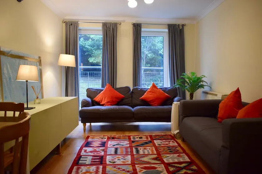 Dublin Two Bedroom Flat in City Centre - Image 1