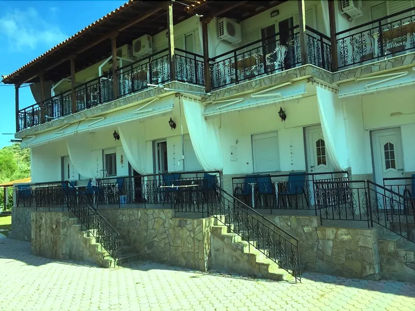 Porto Blue Studios - Image 1