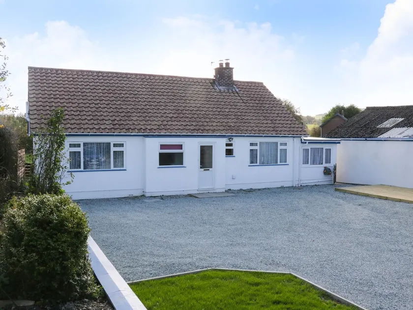 Casa View - Image 1