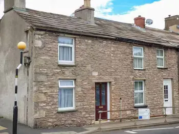 Corner Cottage - Image 1