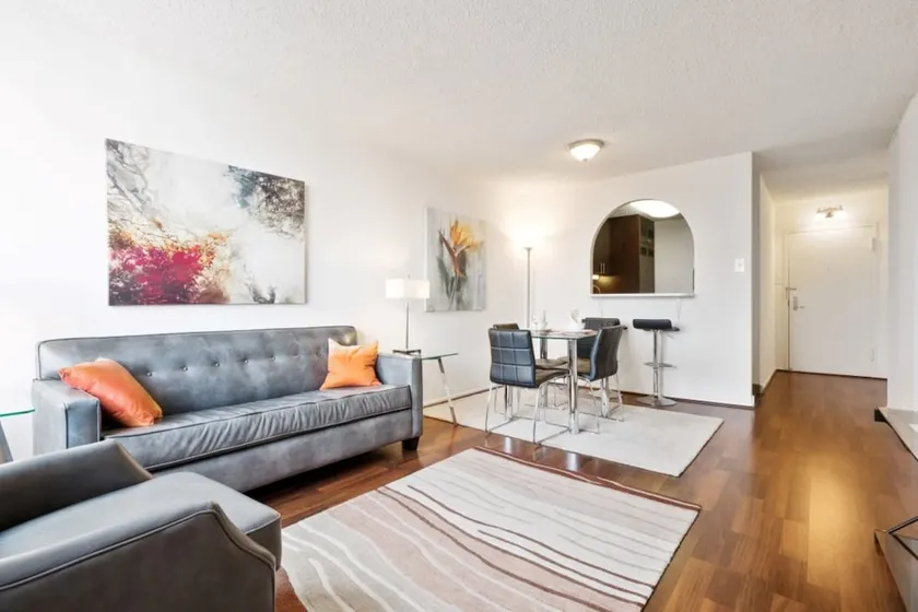Global Luxury Suites At Locust Street - Image 1