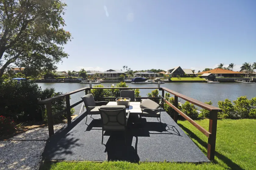 Bribie Island Canal Holiday Destination! - Image 1