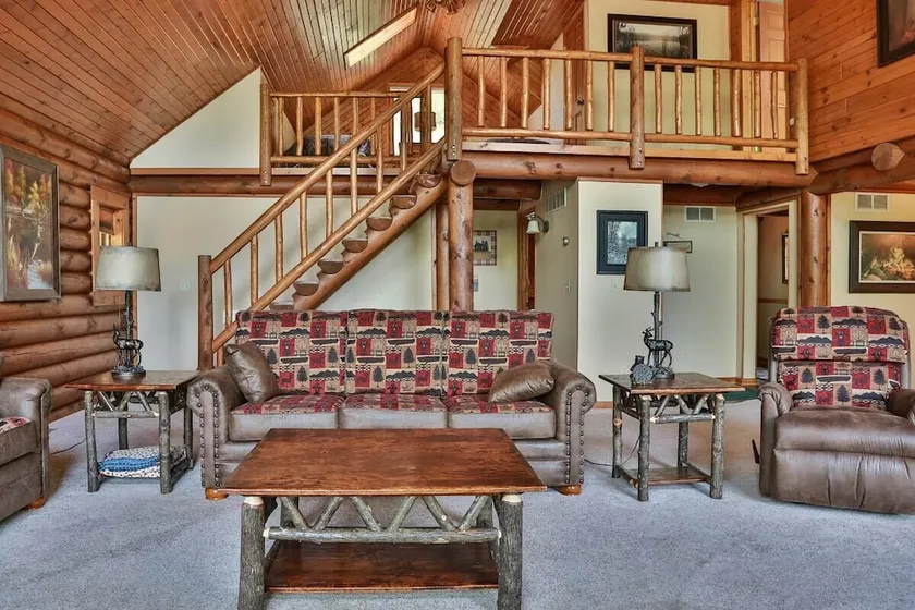 Total Seclusion - 5 Br Home - Image 1