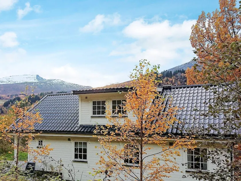 8 Person Holiday Home in Eidsdal - Image 1