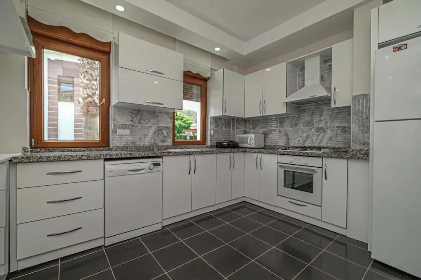 Pak Family Villas - Image 1