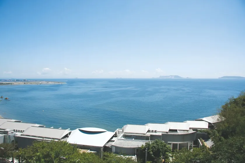 Hotel Seashore Resort - Image 1