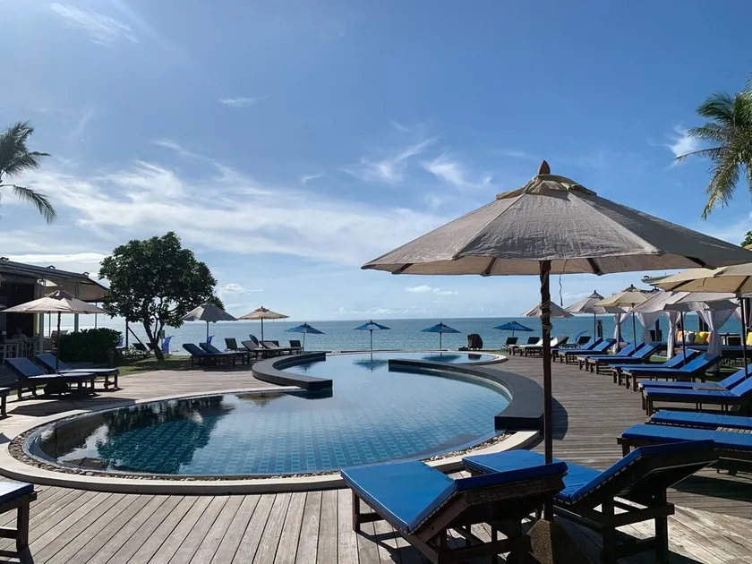 KC Beach Club & Pool Villas - Image 1