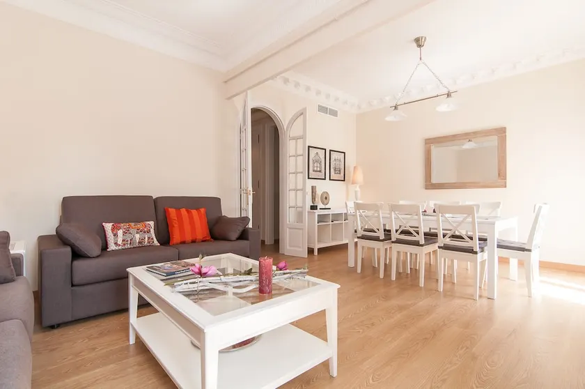 Weflating Passeig de Gracia Apartments - Image 1