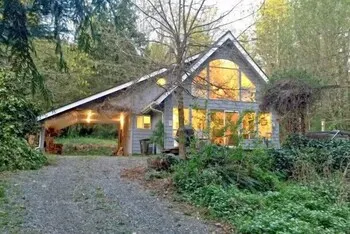 Mt Baker Lodging Cabin 39 - Sleeps 6 - Image 1