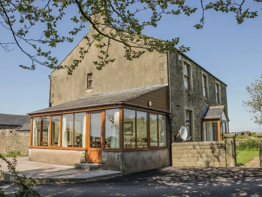 Carr House - Image 1
