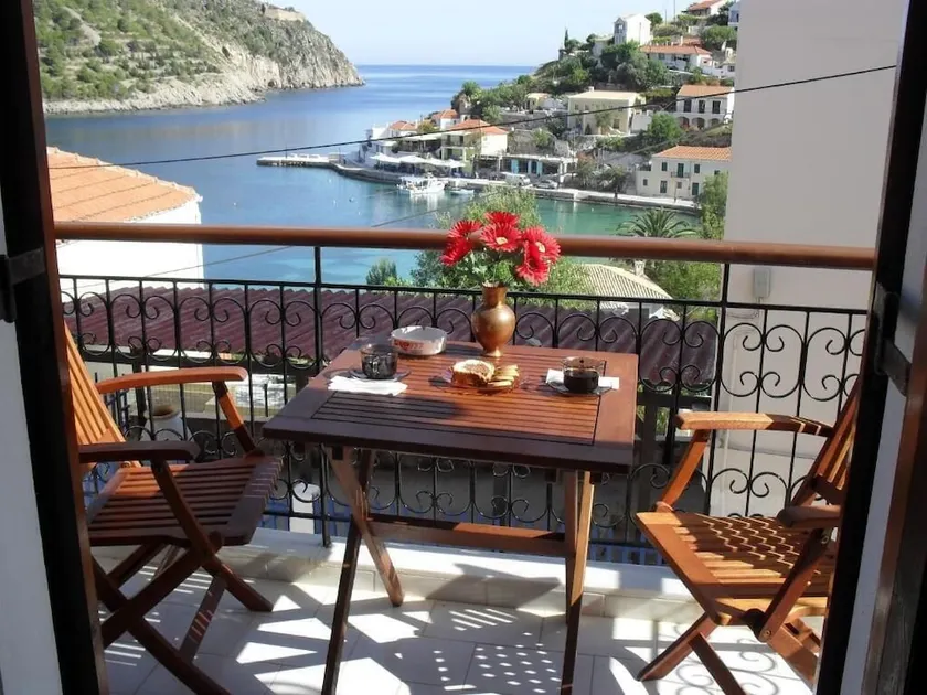 Assos Paradise Inn - Image 1
