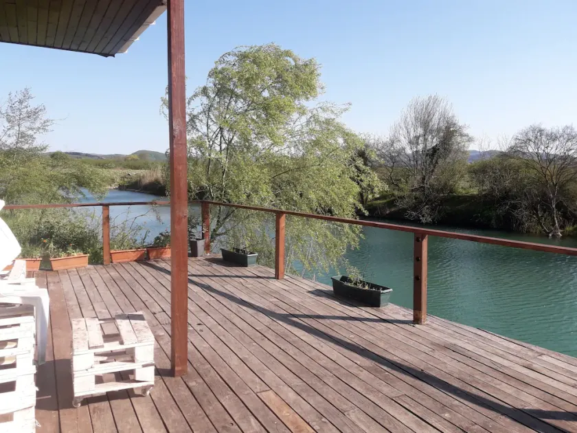 Vira Creek House - Image 1