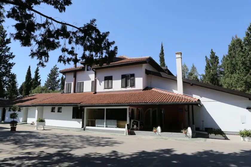 Hotel Park - Image 1