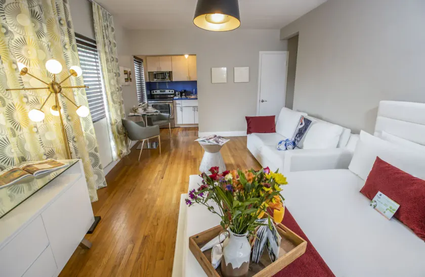 Beachside All Suites Hotel - Image 1
