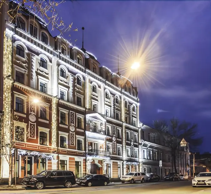 Podol Plaza Hotel - Image 1