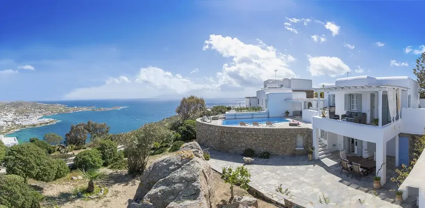 Mykonos Psarrou villas for 18 people - Image 1