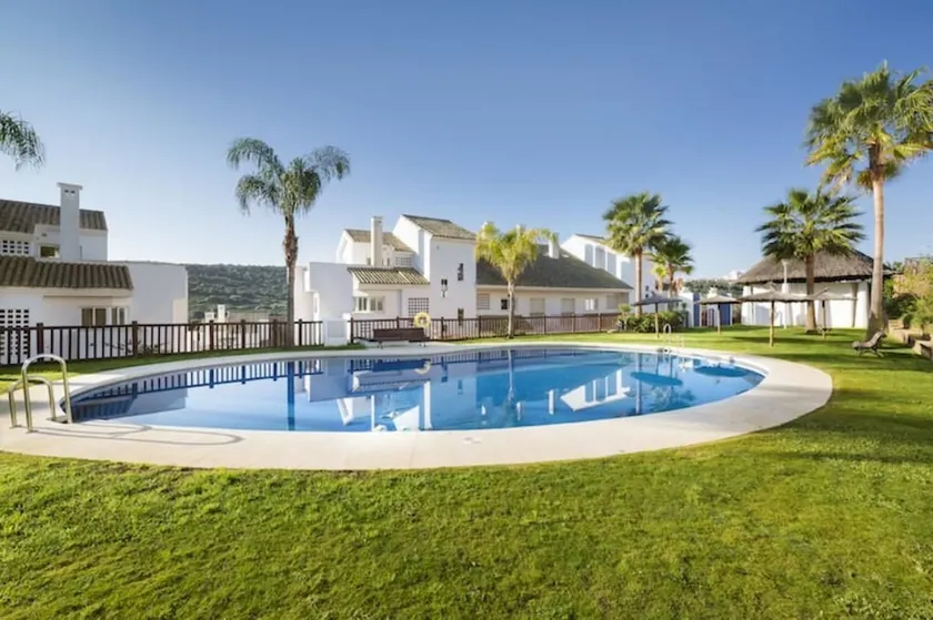 Albayt Nueva Alcaidesa Apartments - Image 1