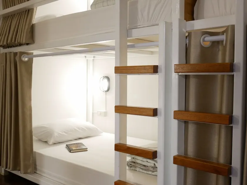 Neat Hostel - Image 1