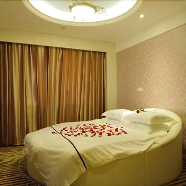 Jiatai Hotel - Image 1