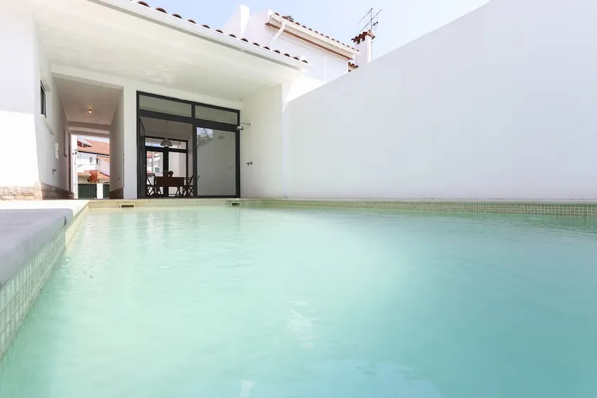 Parede Villa With Pool by Homing - Image 1