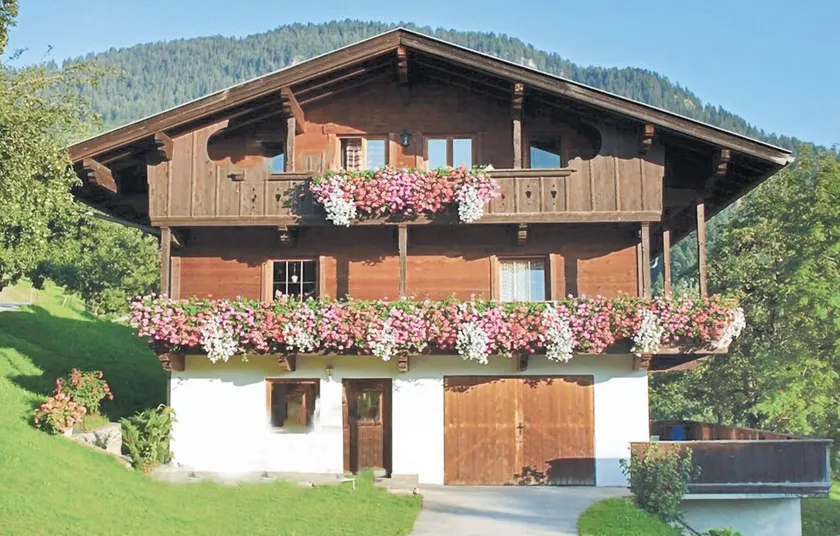 Stunning Apartment in Reith Im Alpbachtal With 3 Bedrooms and Wifi - Image 1