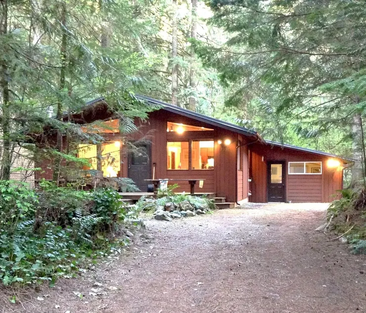 Snowline Cabin 23 - Great Cabin With hot Tub, Game Room, Wifi and Sauna - Image 1