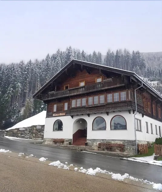 Chalet Wanderlust - Image 1