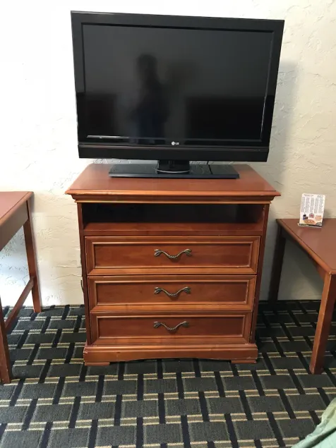 Applegate Inn-cleveland - Image 1