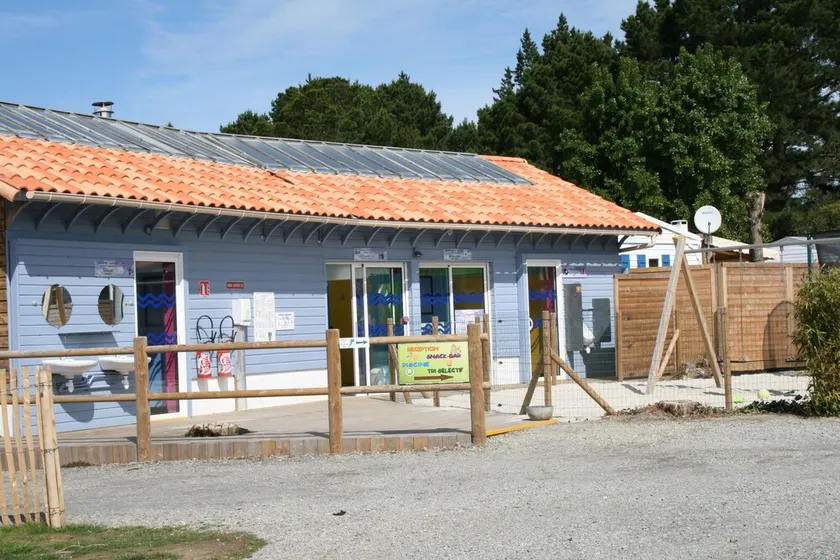 Camping Du Vieux Château - Image 1