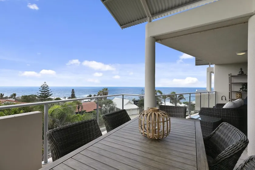 Sunshine Beach Penthouse With Beach Views - Unit 9/21 Park Crescent, Sunshine Beach - Image 1