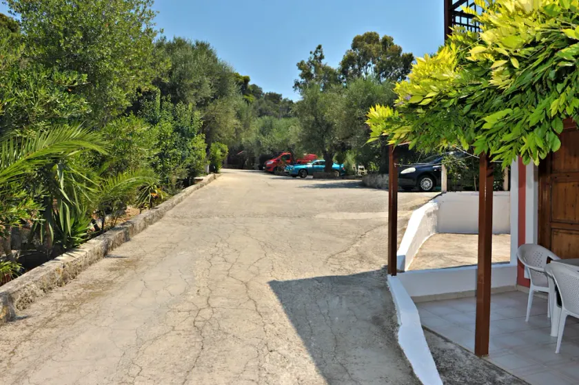 Studios Dimitris Giatras - Image 1