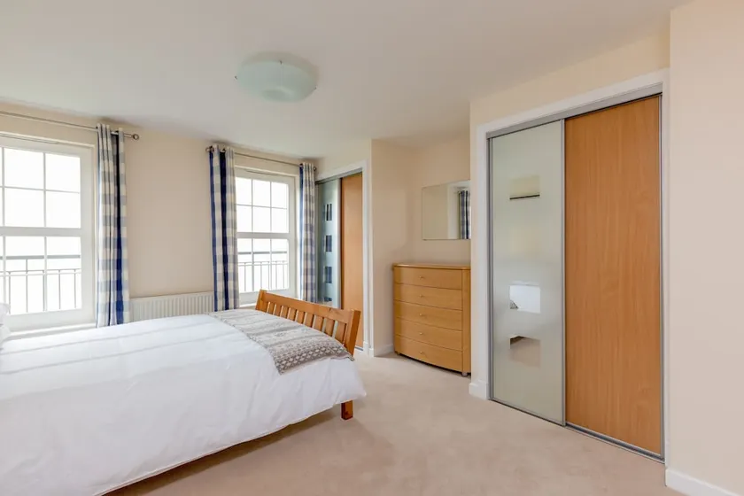 404 Dalry Gait Apartment 2 - Image 1