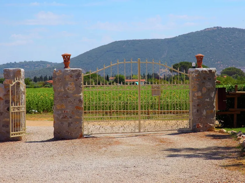 Cozy Holiday Villa in Grosseto With Swimming Pool - Image 1
