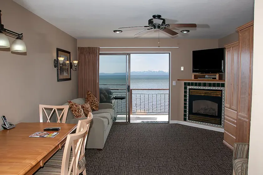 Beachcomber Inn - Image 1