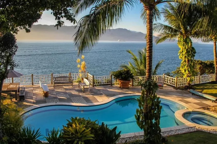 Vila Toro Guest House - Image 1