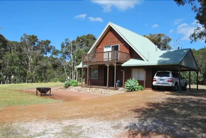 Farm Lane Retreat - Image 1