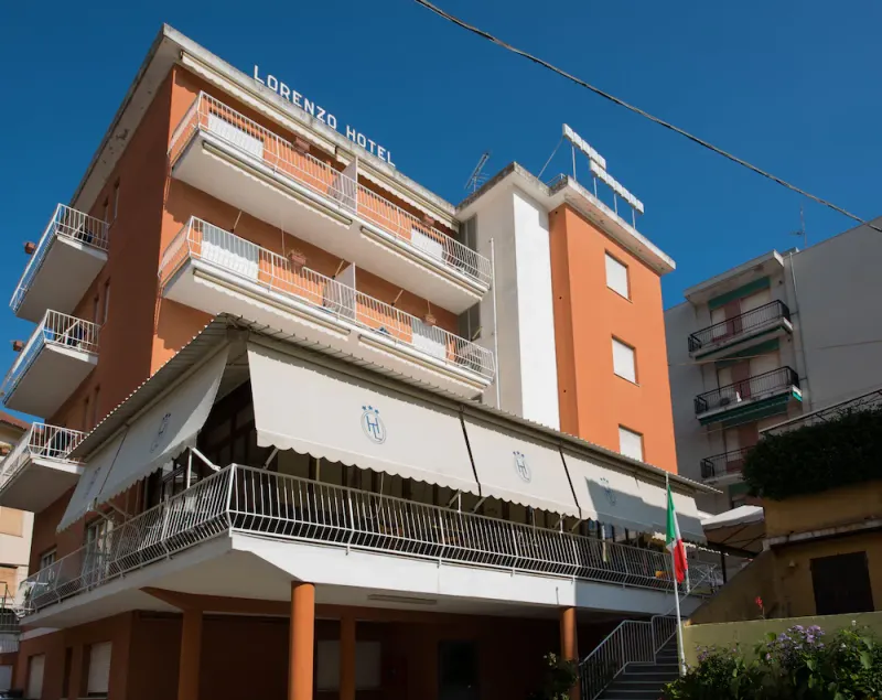 Hotel Lorenzo - Image 1