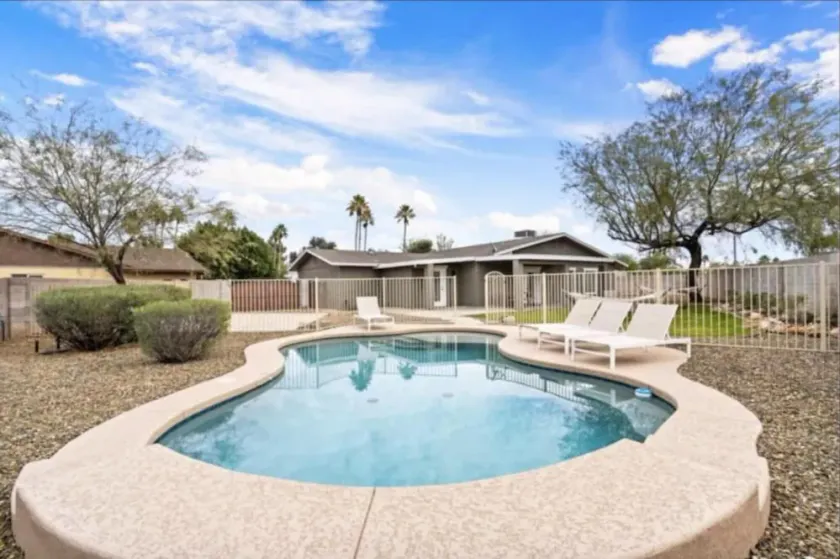 The Scott With Heated Pool by Homeslice Stays - Image 1