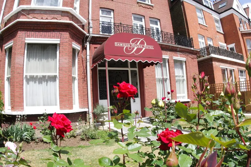 Dawson House Hotel - Image 1
