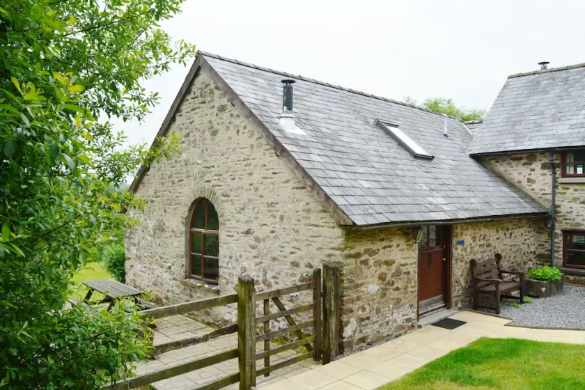 Delightful pet-friendly spacious barn conversion in Exmoor National Park - Image 1