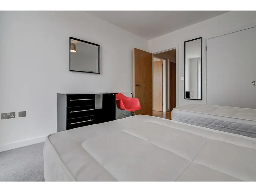 409 Chapel Street · Stylish, Clean 1 Bedroom Flat for 4 - Image 1