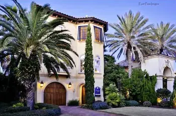 36 Rue Holiday Home by Blue Sun - Image 1