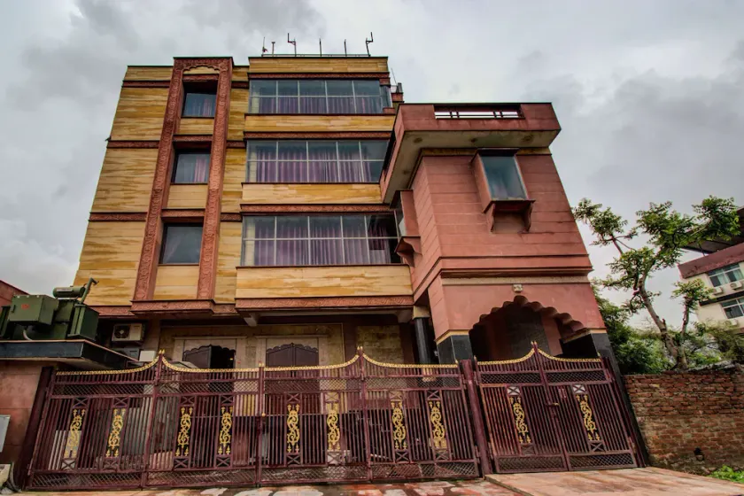 Hotel Grand Akshay - Image 1