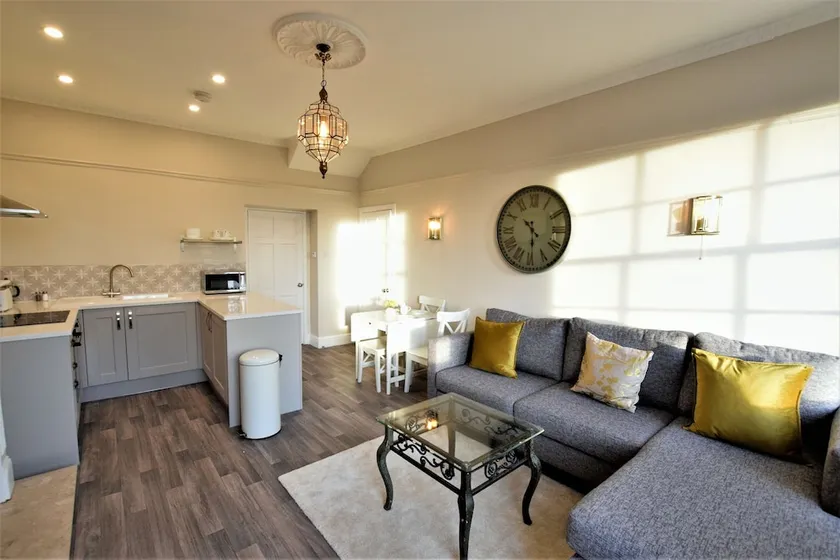 Clifton Court - yourapartment - Image 1