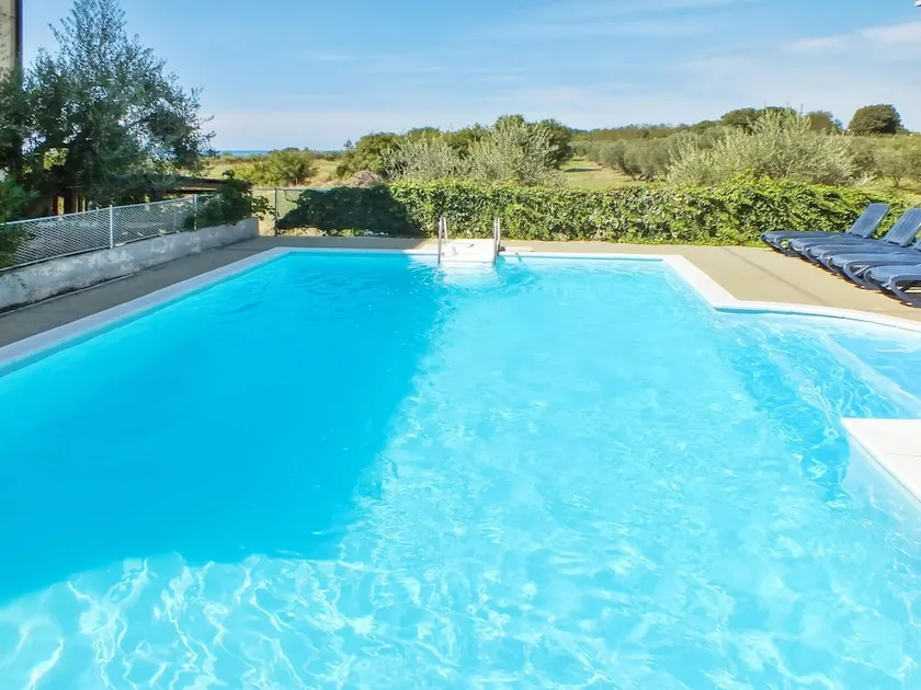 Apartment With one Bedroom in Zambratija, Savudrija, With Wonderful sea View, Shared Pool and Wifi - 250 m From the Beach - Image 1