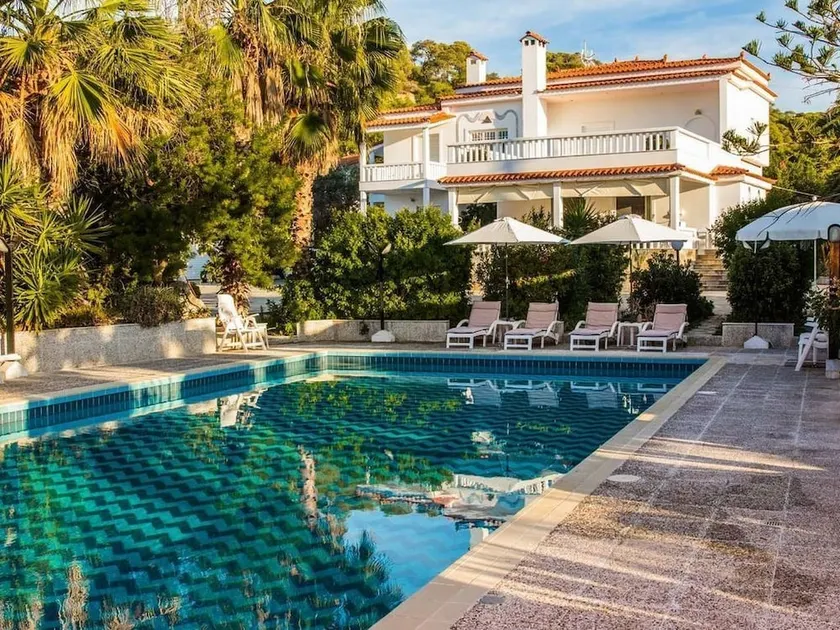 Alepochori Beach Stunning Villa With Olympic Pool - Image 1