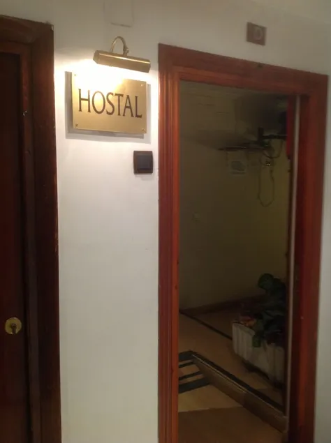 Hostal La Redonda - Image 1